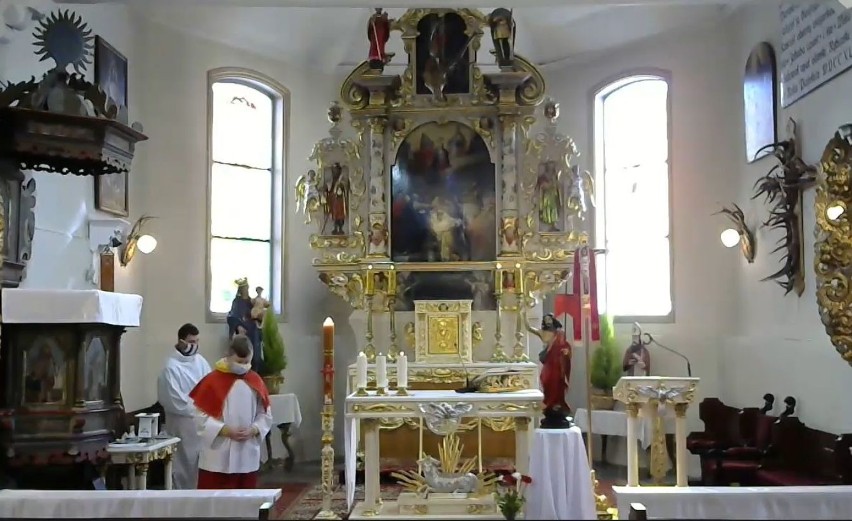 Koronawirus, powiat pucki: nie możesz iść do kościoła? Weź udział w mszy świętej online z kościoła w Mechowie (10.05.2020) | WIDEO
