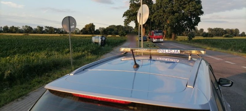 Gm. Nowy Staw. Wypadek na DK 55 w Chlebówce oraz na skrzyżowaniu w Trępnowach. Jeden kierowca zasnął, drugiego oślepiło słońce?