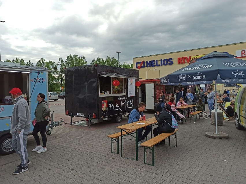 Zlot Food Trucków przyciągnął sporo miłośników street foodu