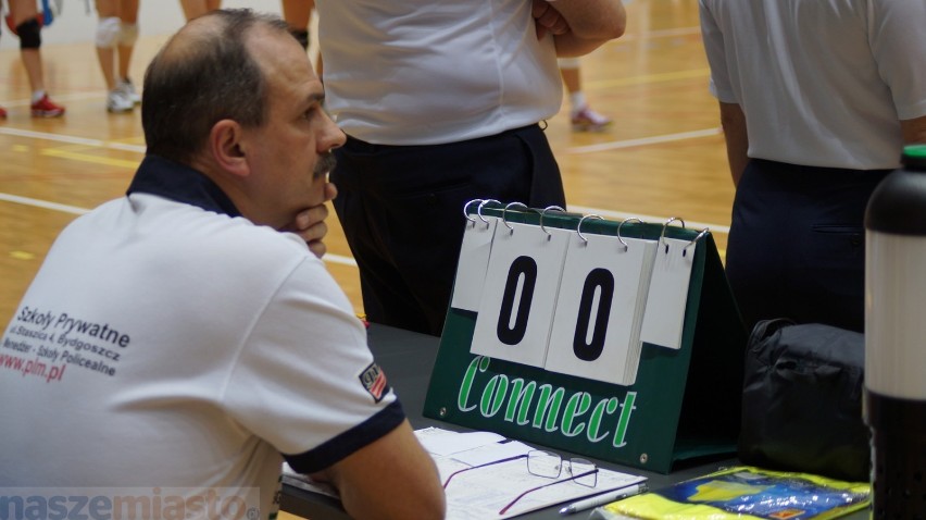 Budowlani Volley Toruń – ŁKS Commercecon Łódź 2:3.