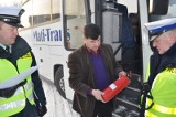 Zawiercie: Policja przeprowadziła kontrolę autokarów, które przewoziły dzieci na zimowiska