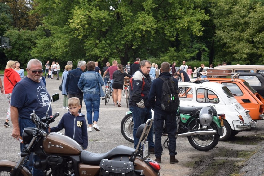 Klasyki żegnają lato na terenie Centrum Kultury i Sztuki w...