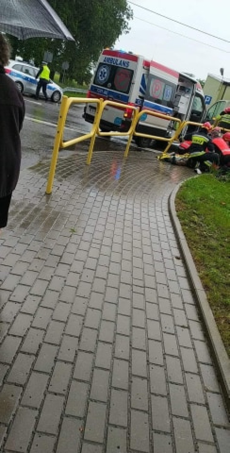 Tragiczny wypadek pod Włocławkiem. Nie żyje motorowerzysta [zdjęcia, nowe informacje]