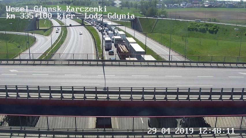 Wypadek na obwodnicy Trójmiasta 29.04.2019. Na zjeździe przy...