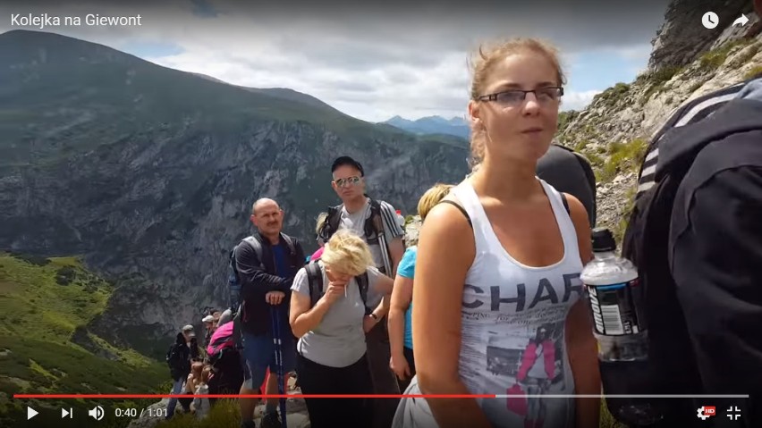 Kolejka na Giewont - czyli korek pod tatrzańskim szczytem [WIDEO]