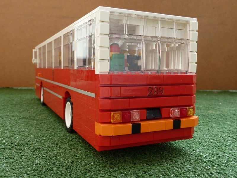 Autobusy z klocków Lego