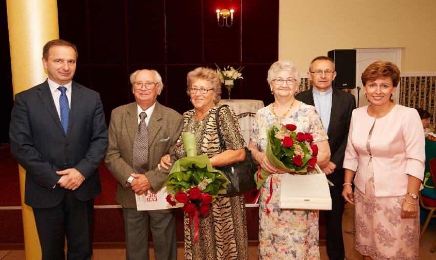 Przeżyli razem 50 i 60 lat. Pary małżeńskie nagrodzone przez prezydenta