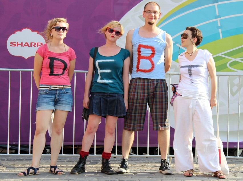 Kibice na finale Euro 2012 w strefie kibica