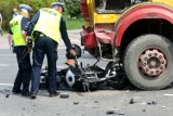 Śmiertelny wypadek Brody Duże (gmina Mała Wieś). Na drodze krajowej nr 62 zginął motocyklista. Zderzył się z ciężarówką 