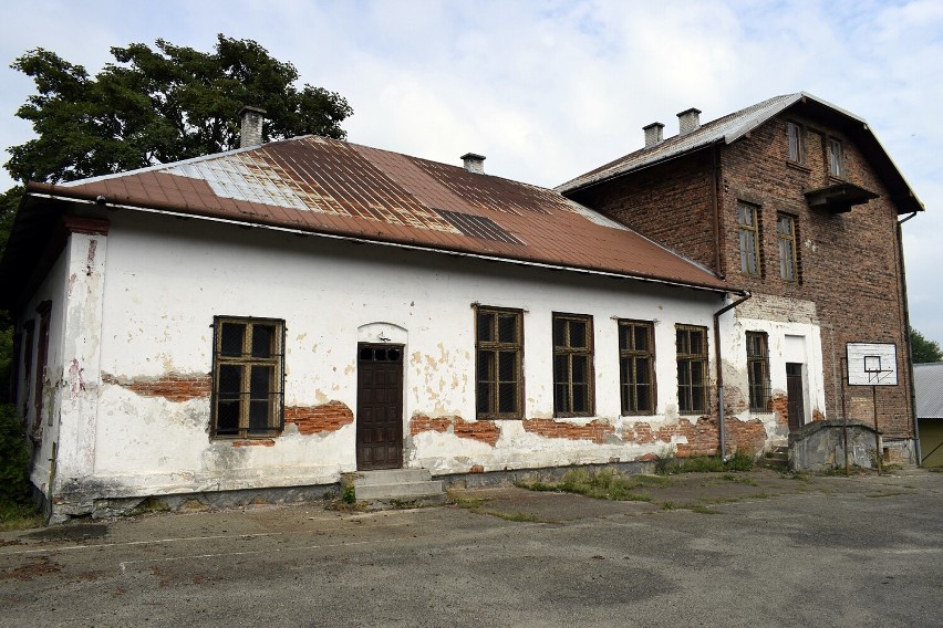 Milion na renowację starej szkoły w Binarowej jest już...