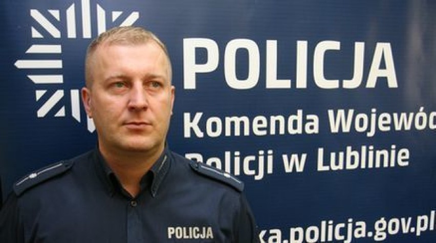 KPP Parczew. Policjanci uwolnili straceńca