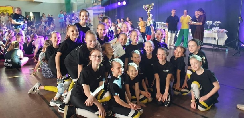 Dziecięcy Zespół Artystyczny Uśmiech z MDK Rzerzów na Ogólnopolskim Turnieju Tańca Nowoczesnego TOP 2019 Oleśnica