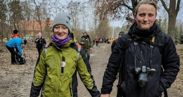 Hubert Gawłowicz uwielbia fotografię i długie wędrówki z żoną Magdaleną.


Więcej zdjęć na kolejnych slajdach>>>