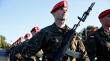 "Wstąp do dobrowolnej służby wojskowej". Punkt rekrutacyjny w Radomsku