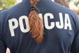 Potrącił policjantkę i zaczął uciekać. Trafiła do szpitala. Poszukiwani są jeszcze dwaj mężczyźni