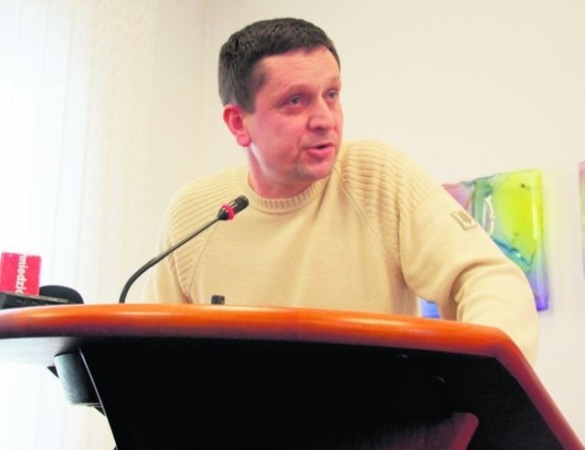 Artur Szewc chciał odwieść radnych od decyzji o likwidacji