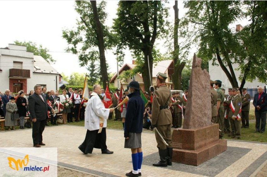 Pomnik mieleckich Sokołów