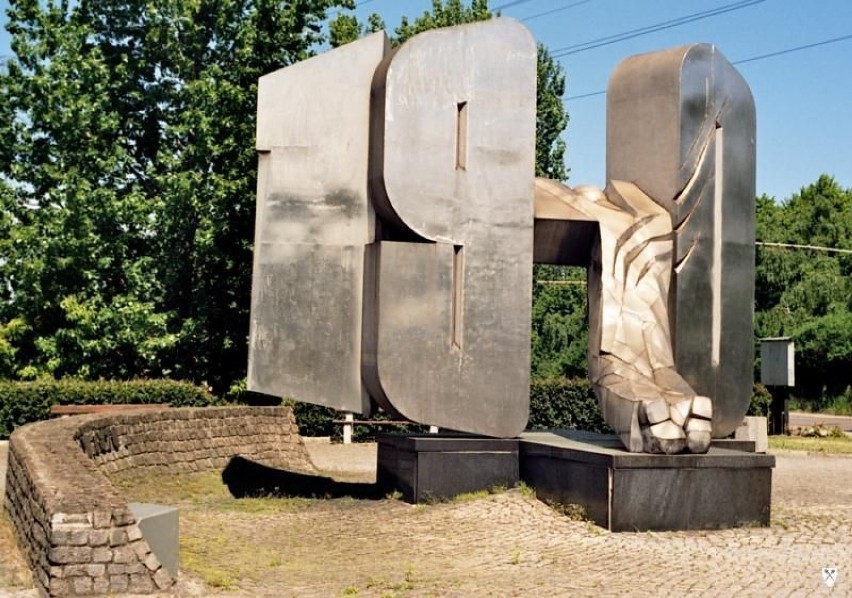 Pomnik Ofiar Grudnia 1970 w Gdyni przy ul. Janka...