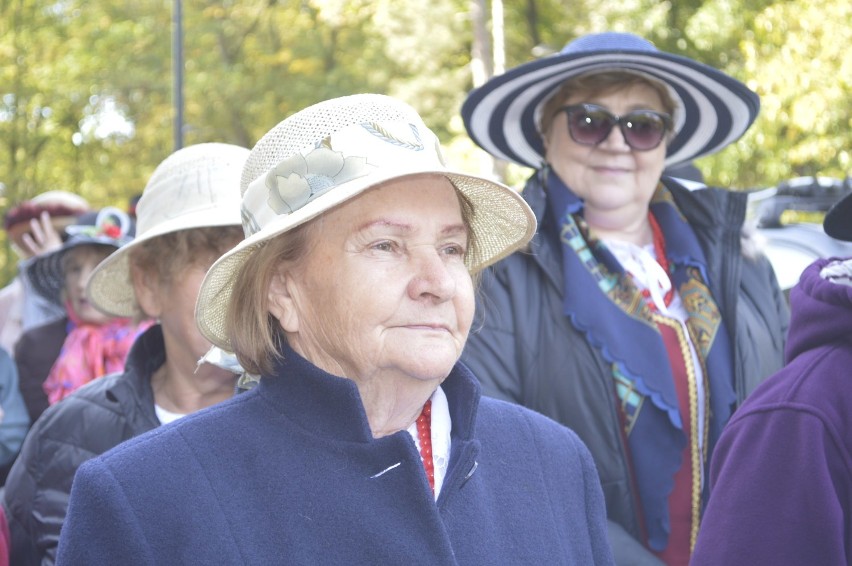 Parada kapeluszy otworzyła Zgorzeleckie Dni Seniora! [GALERIA ZDJĘĆ/WIDEO]