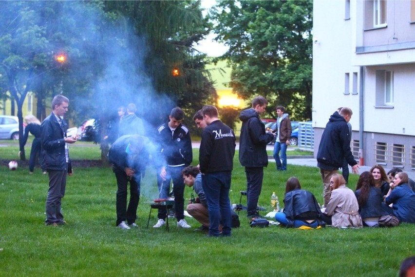 Majowa tradycja Poznania - wielkie grillowanie na Morasku,...