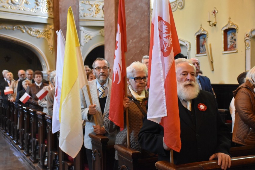 Pleszew. Msza za Ojczyznę. Uroczystość NMP Królowej Polski i...