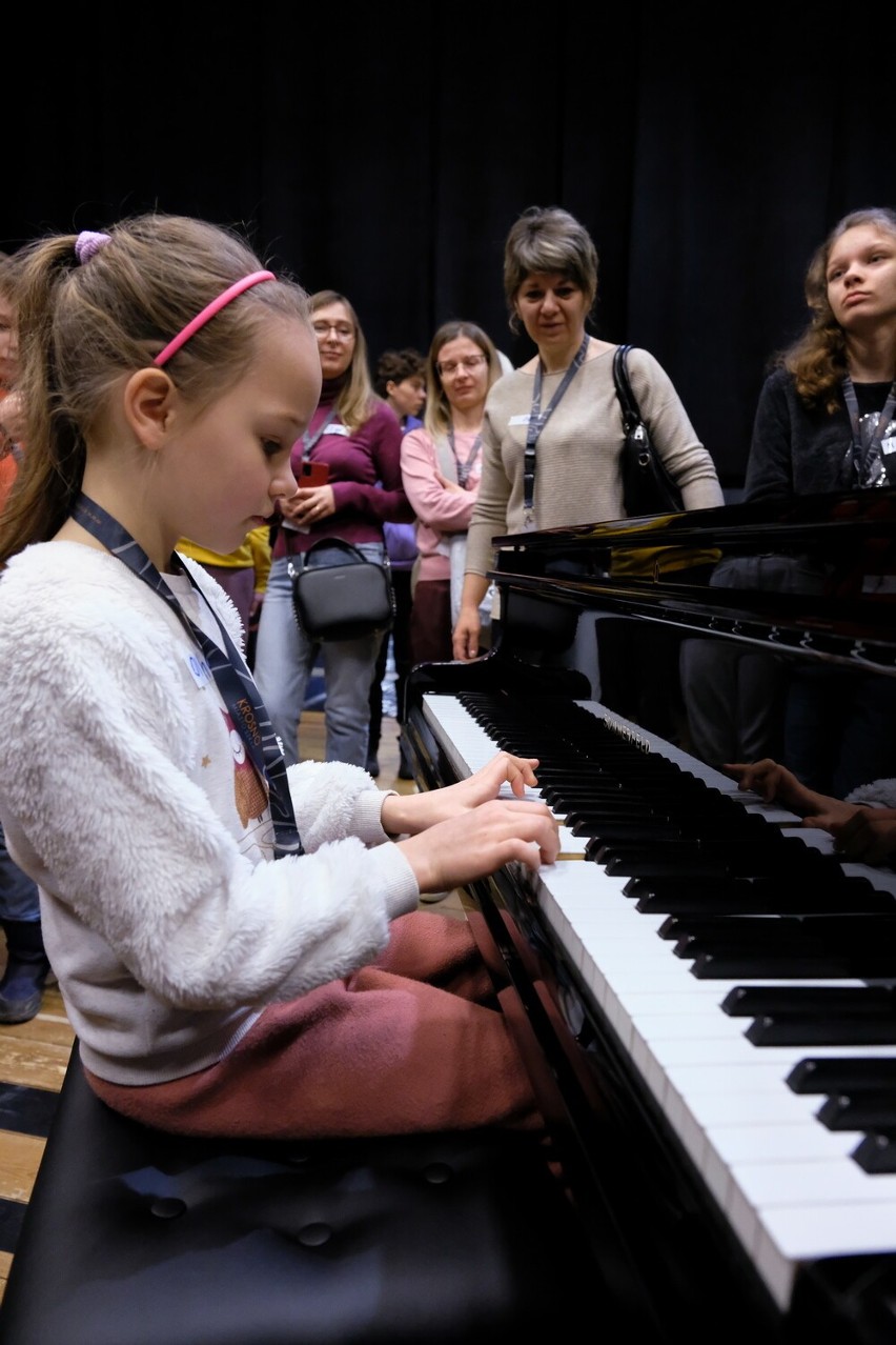 Miejskie instytucje kultury w Krośnie włączają się w pomoc uchodźcom z Ukrainy [ZDJĘCIA]