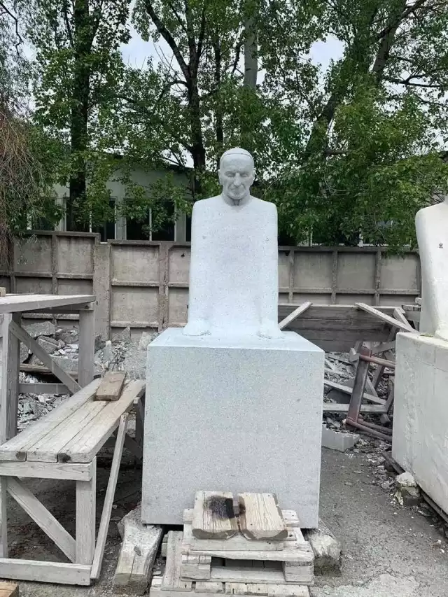 Rzeźba ks. Emiliana Kowcza powstaje w Kijowie