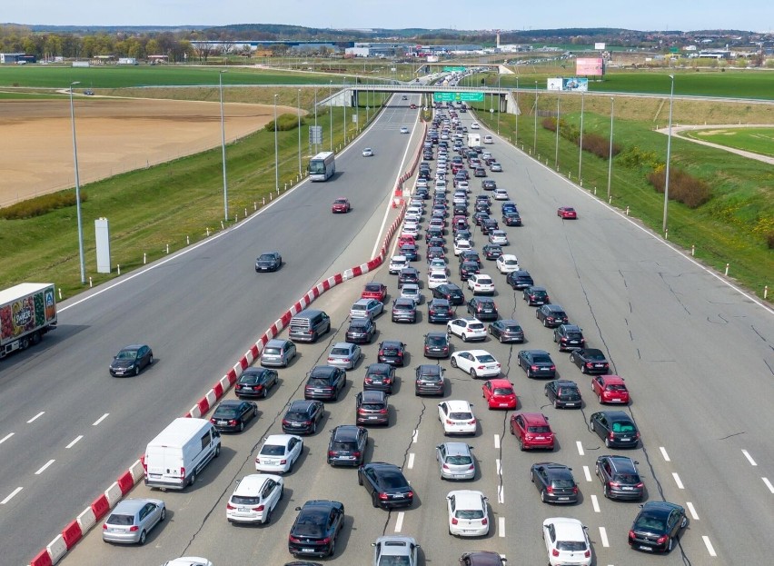 Zmorą kierowców  korzystających z autostrady A1 Toruń -...