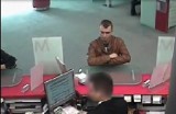Policja w Poznaniu poszukuje podejrzanego o oszustwo [ZDJĘCIA, WIDEO] 