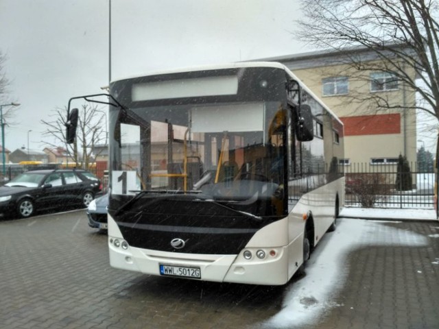 Niewielki autobus ZAZ A10 testowany jest na liniach miejskich