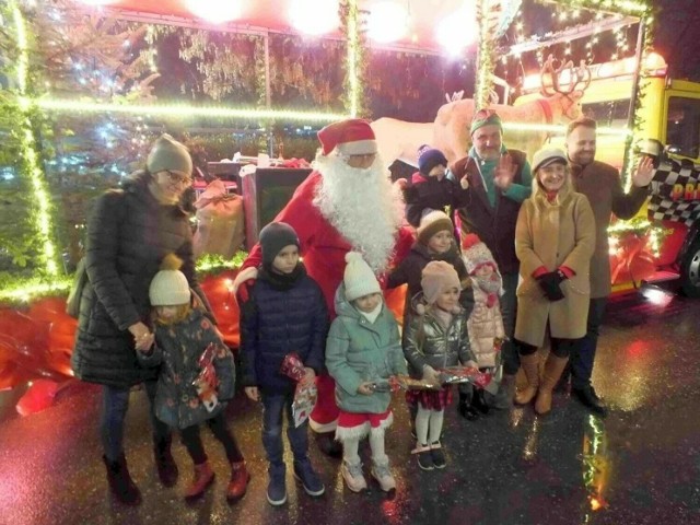 Święty Mikołaj przyjedzie do Starachowic już 6 grudnia. Tak świętego witano w ubiegłym roku