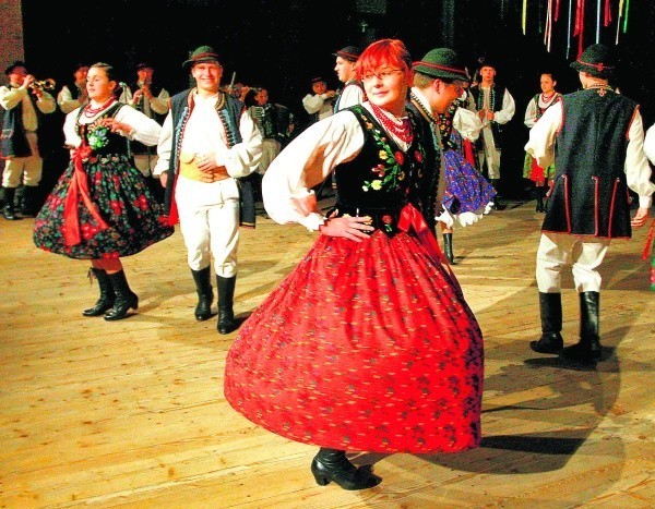 Najbardziej znanym ambasadorem limanowskiego folkloru jest od lat zespół Limanowianie z Limanowej