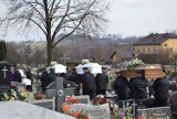 Pogrzeb ofiar rodzinnej tragedii w Zelczynie. Matka i trójka jej dzieci spoczęli w jednym grobie