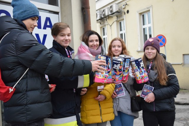 W Sęp&oacute;lnie kwestowało 20 wolontariuszy, najmłodszy miał niespełna 4 lata. W tegorocznej akcji padł rekord - 25,6 tys. zł. To o 6 tysięcy więcej niż rok temu. W całym powiecie to 113,3 tys.