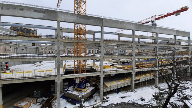 Centrum przesiadkowe Opole Główne. Z powodu zimy prace na budowie wyhamowały