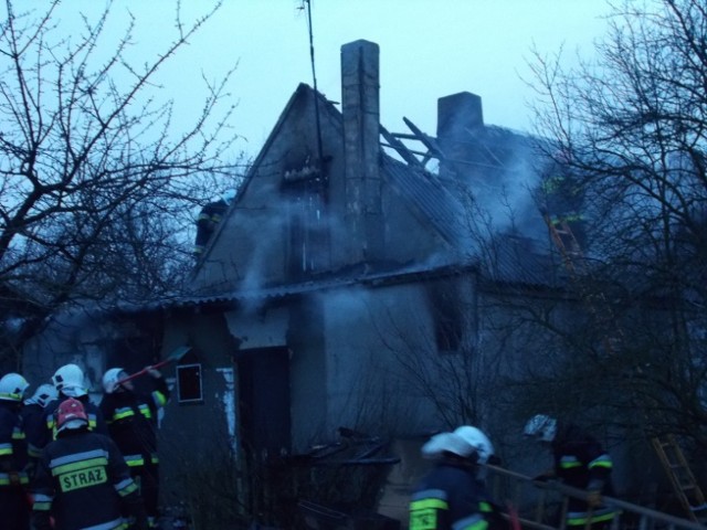 Buszkowo Parcele - pożar domu - gm. Skulsk