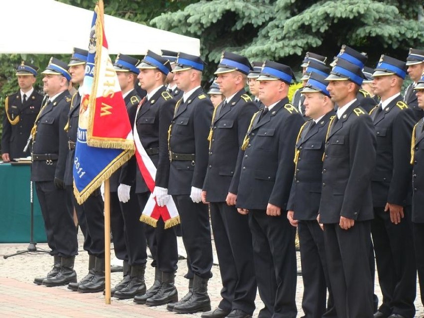 Oświęcim. Powiatowe obchody Dnia Strażaka przed Grobem Nieznanego Żołnierza. Były odznaczenia i awanse [ZDJĘCIA]