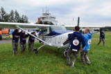 Spadochroniarze z Bielska-Białej oddadzą 100 skoków nad 20 lotniskami w całej Polsce [ZDJĘCIA]