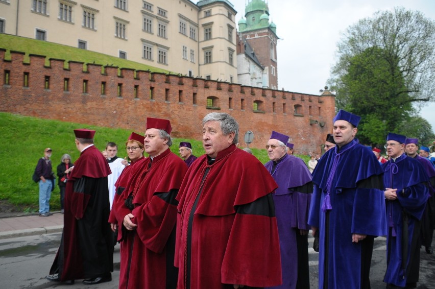 Kraków. Procesja ku czci św. Stanisława. "Polska musi się nawrócić" [ZDJĘCIA]