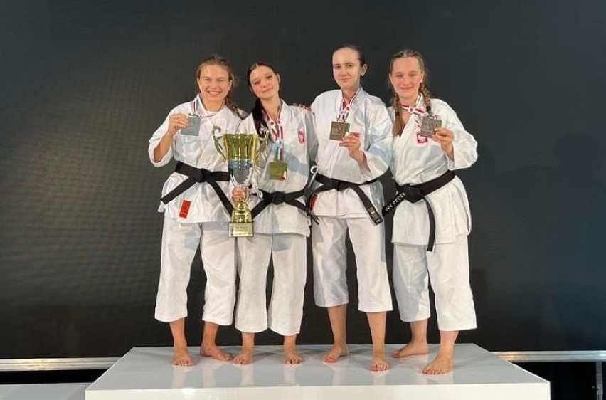 Reprezentanci Klubu Karate NIDAN zdobyli we Włoszech osiem...