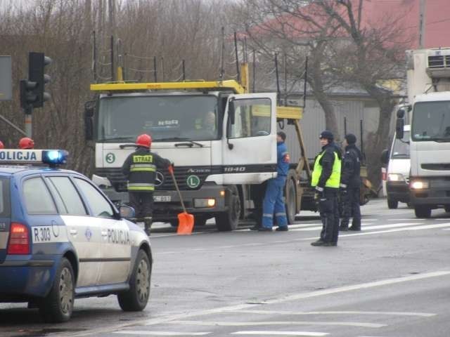 Wypadek w Siedlcu Dużym: Litwin wjechał w fiata uno. Trzy osoby w szpitalu [ZDJĘCIA]