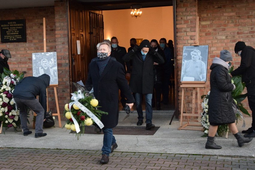 Wieluń. Pogrzeb Dariusza Szymanka. Rodzina i przyjaciele...