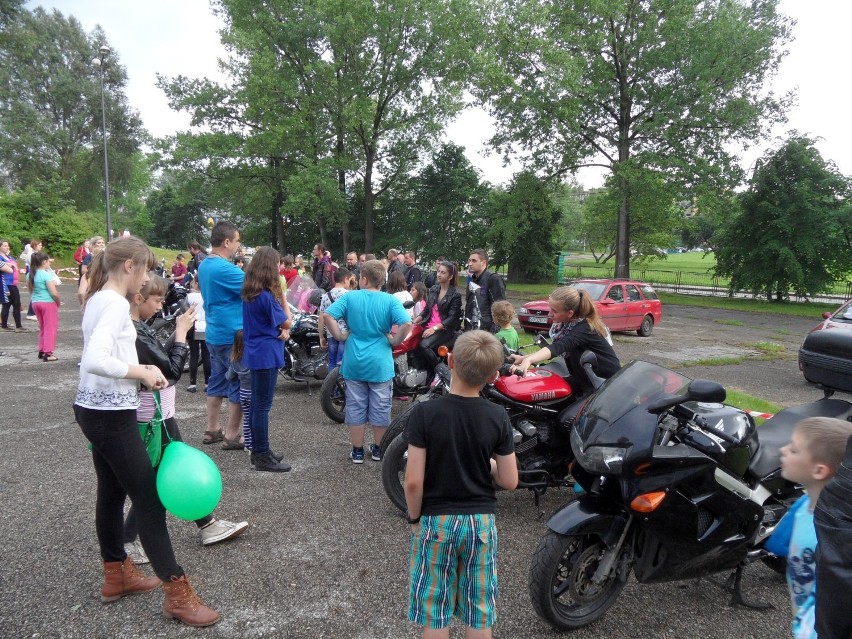 SP nr 9 w Sosnowcu: uczniowie, rodzice i goście bawili się na szkolnym festynie [ZDJĘCIA]