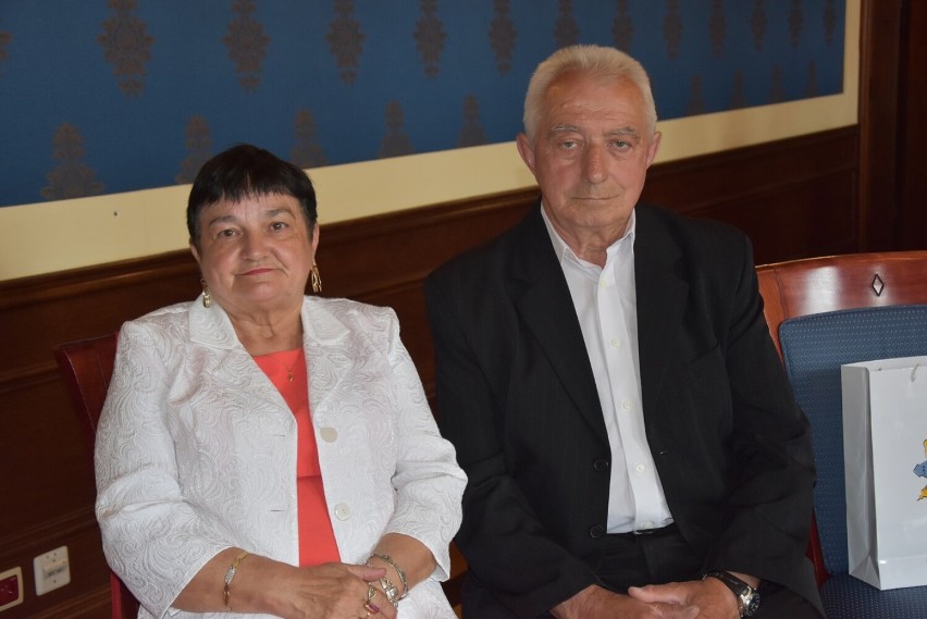 Za 50 lat małżeństwa pary otrzymały medale