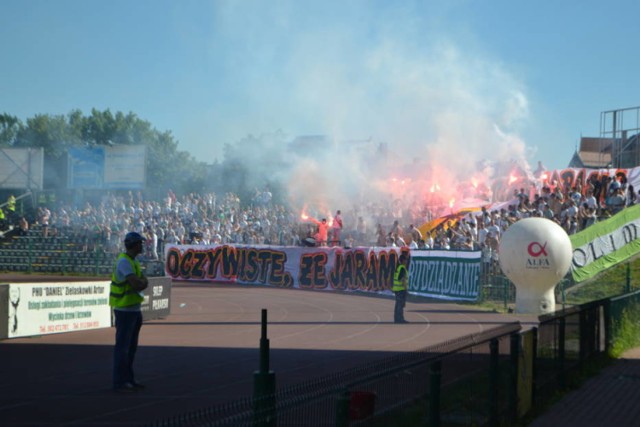 Zadyma na meczu Olimpia-Widzew