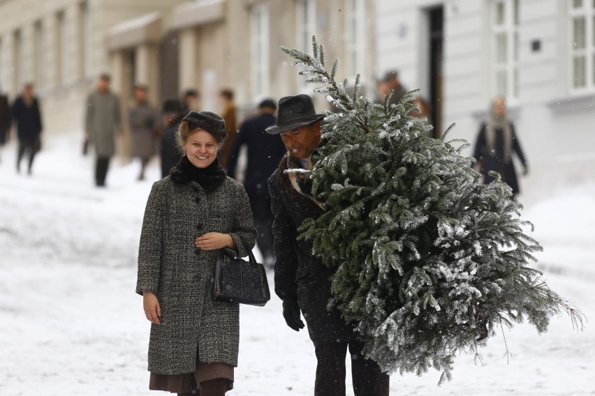 Śnieg w Warszawie. Stolica wygląda dziś, jak w czasie wojny....