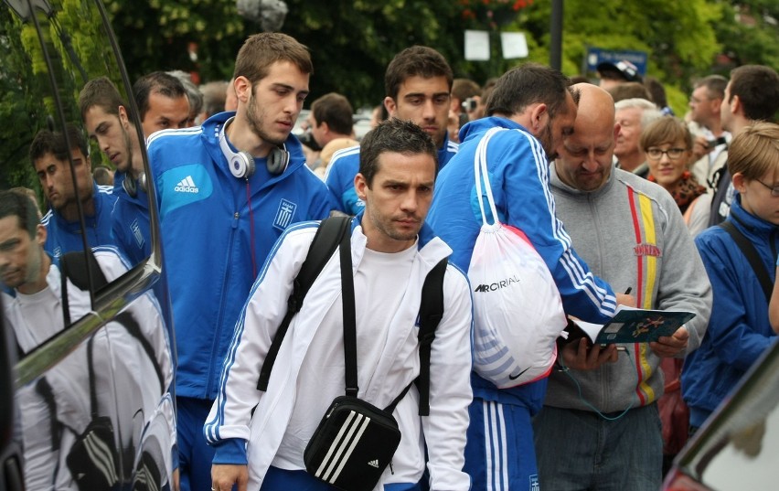 Sopot: Piłkarze reprezentacji Grecji zameldowali sie w hotelu Rezydent ZDJĘCIA
