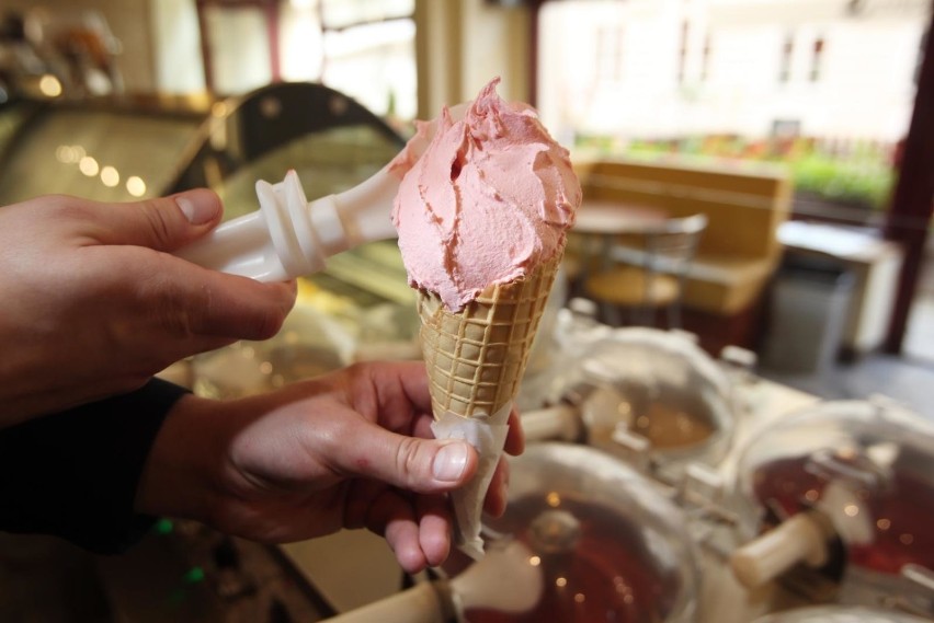 Oryginalne smaki: cytryna z pietruchą (sorbet), chałwa,...