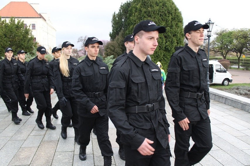 Głogowska Klasa Mundurowa na Święcie Niepodległości