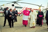 Wczoraj (02.04) minęła 17 rocznica śmierci polskiego Papieża. Przypominamy jego wizytę w Legnicy z 1997 roku